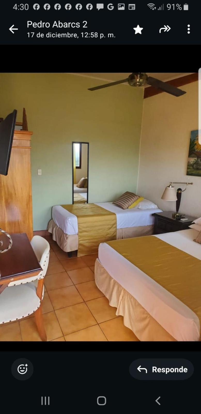 Hostal Fuente Castalia, B Y B Leon Ngoại thất bức ảnh