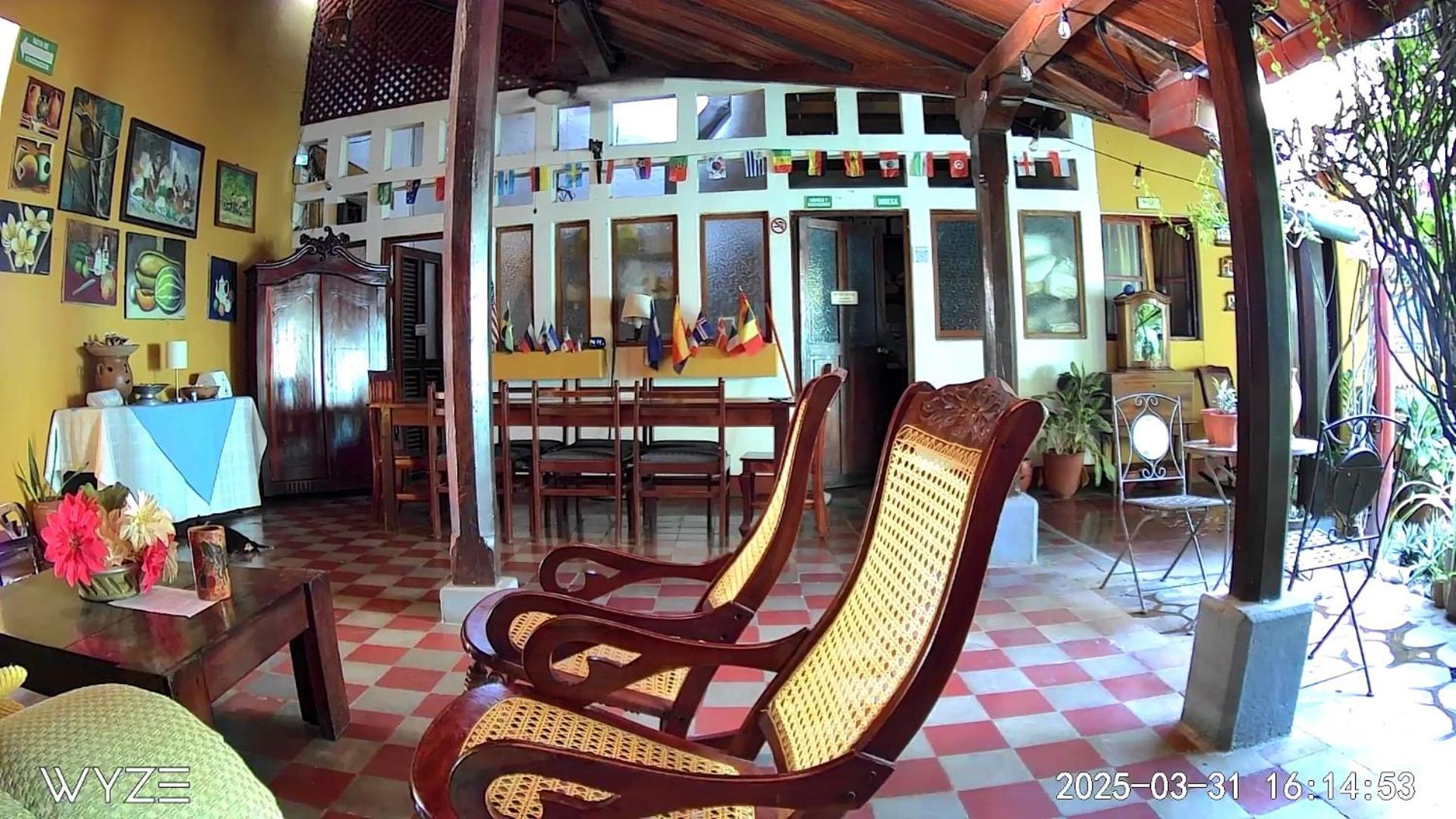 Hostal Fuente Castalia, B Y B Leon Ngoại thất bức ảnh